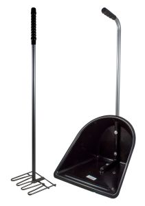 Mistboy komplett mit Schaufel und handlichem Mistkratzer, ideal zur Boxennachlese und für den Pferdetransporter oder zum schnellen Abmisten des Paddocks.